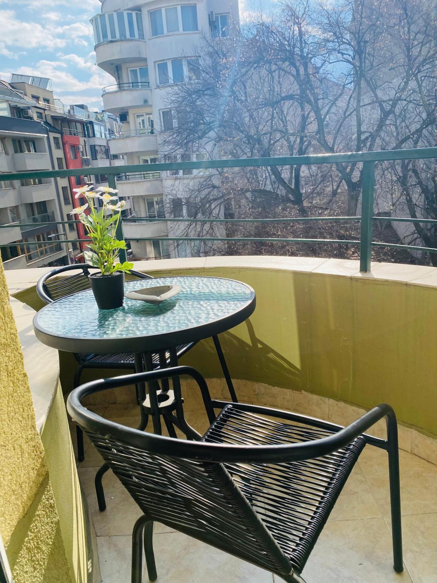 Sophie Studio - City Center Blagoevgrad Luaran gambar
